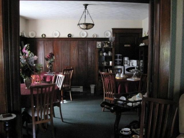 تشارلوت تاون Colonial Charm Inn المظهر الخارجي الصورة